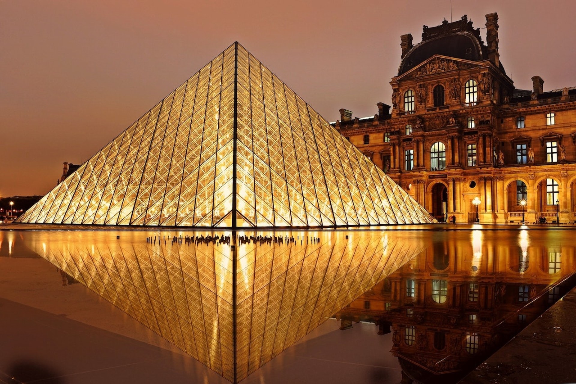 Viaje a París y Bretaña mayores de 60 años Viaje a París y Bretaña mayores de 60 años